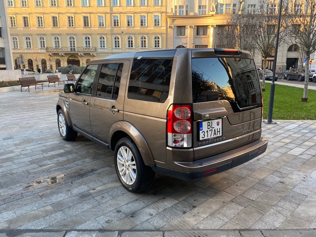 Land Rover Discovery 3.0 SDV6 HSE A/T, 180kW, A6, 5d.